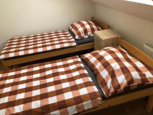 Voodi või voodid majutusasutuse Sleep & Go Korycany toas