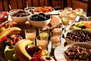 Makanan di atau berdekatan hotel