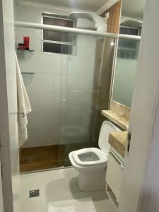 Ένα μπάνιο στο Apto aconchegante em contagem