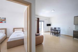 Gallery image of SoleLuna Aparthotel in Sarandë