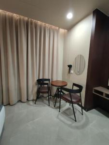 Posezení v ubytování Skyport Hotel