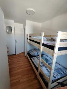 Postel nebo postele na pokoji v ubytování Monteurdomizil