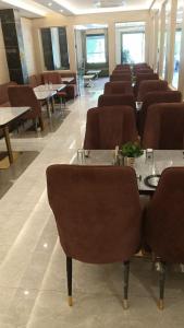Posezení v ubytování Hotel Grand Empire + 18 fotografií