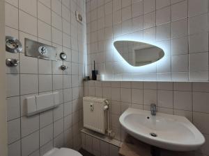 Ένα μπάνιο στο Mikra Homes24 in Crimmitschau