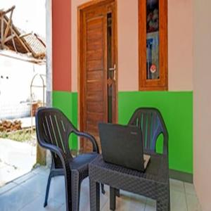 Patio nebo venkovní prostory v ubytování SPOT ON 93622 Wisma Dua Putra Syariah