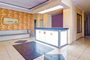 Fotografie z fotogalerie ubytování Collection O Tanah Abang Near Stasiun Tanah Abang Formerly Hotel Bimo Slipi v destinaci Jakarta + 18 fotografií