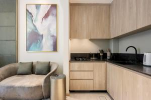 Kuchyň nebo kuchyňský kout v ubytování Livbnb - Stylish Studio in JVC, Near Parks and Shops