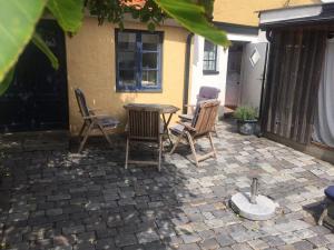 En uteplass på Beautiful Home In Simrishamn With 2 Bedrooms And Wifi