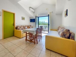 Część wypoczynkowa w obiekcie Apartment Marija-2 by Interhome