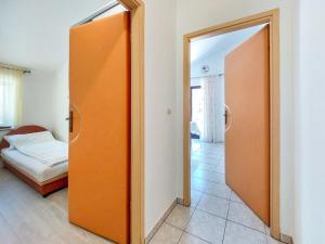 Postel nebo postele na pokoji v ubytování Apartment Marija-3 by Interhome + 25 fotografií