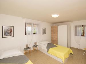 Posezení v ubytování Apartment Maras-1 by Interhome