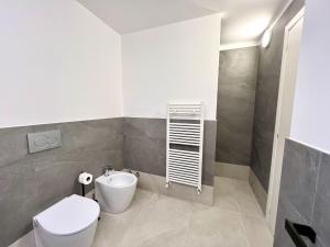 Ένα μπάνιο στο Holiday Home Ville Rio-4 by Interhome