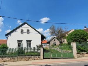 Budova, v ktorej sa dovolenkový dom nachádza