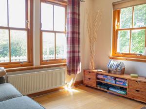 Χώρος καθιστικού στο Holiday Home Staffin Road by Interhome
