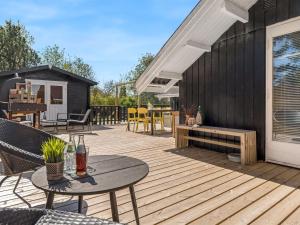 Balkón nebo terasa v ubytování Holiday Home Nayati - 800m from the sea by Interhome