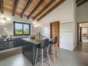 Kuchyňa alebo kuchynka v ubytovaní Holiday Home Bellpuig by Interhome