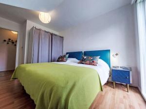 Ένα ή περισσότερα κρεβάτια σε δωμάτιο στο Apartment Les Demeures du Parc by Interhome +27 φωτογραφίες