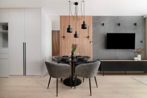 Μια τηλεόραση ή/και κέντρο ψυχαγωγίας στο EASY RENT- Wieniawska Parking Centrum