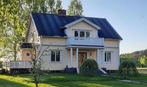 Fotografie z fotogalerie ubytování Tolles Ferienhaus In Torsby Mit Großem Garten v destinaci Stöllet