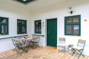 Patio nebo venkovní prostory v ubytování Ferienhaus Schlafgut Küssler In Grub An Der March