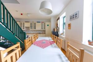 Postel nebo postele na pokoji v ubytování Ferienhaus Schlafgut Küssler In Grub An Der March