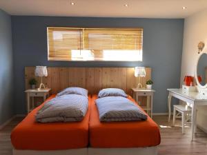 Fotografie z fotogalerie ubytování Schönes Ferienhaus Strandopgang In Julianadorp v destinaci De Zandloper + 17 fotografií