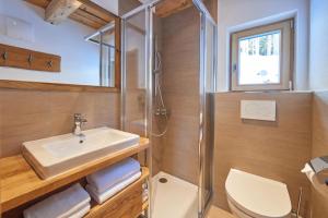 Koupelna v ubytování Haus Ostermoasspitz In St, Martin Am Tennengebirge