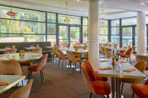 Restaurace v ubytování Mercure Aix-en-Provence La Duranne Gare TGV