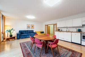 Kuchyňa alebo kuchynka v ubytovaní Bliss Apartment
