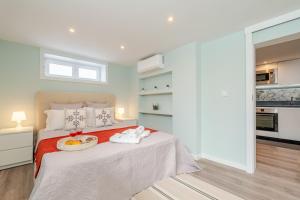Η κουζίνα ή μικρή κουζίνα στο Quinta do Vintém near WOW by HostWise