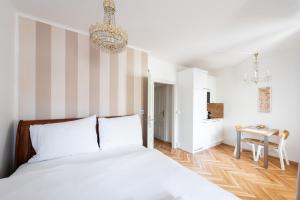 Posteľ alebo postele v izbe v ubytovaní Little Chateau