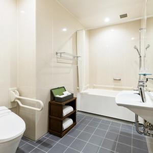 Koupelna v ubytování Hotel Atlantiis Suites Near IGI Airport