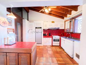 Køkken eller tekøkken på Maison Porticcio centre