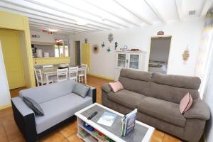 Posezení v ubytování Saint Cyprien maison avec piscine