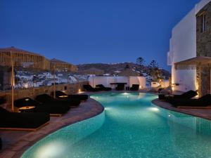 A piscina localizada em Kalea Mykonos ou nos arredores