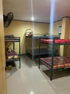 Katil atau katil-katil dalam bilik di Villa RN 3 Private Hotspring Resort - Calamba Laguna