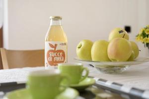 Foto dalla galleria di Agritur La Crucola - Chalet a Flavon