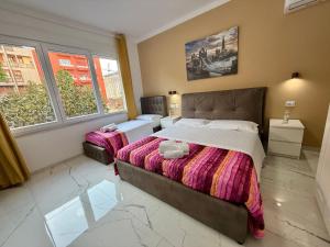 Postel nebo postele na pokoji v ubytování Desire guest House + 16 fotografií