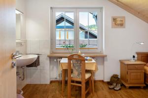 Fotografie z fotogalerie ubytování Ferienhaus Vogelsang v destinaci Sankt Märgen + 119 fotografií