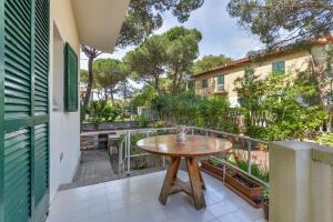 A balcony or terrace at Villa Montecristo