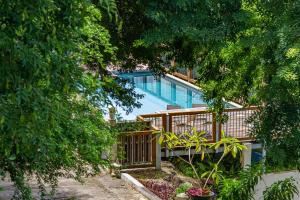 Κήπος έξω από το Villa Coko