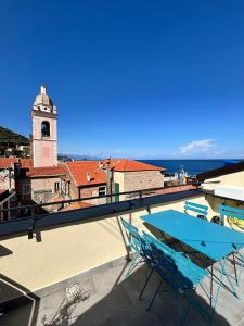 The swimming pool at or close to Ca' Du Marchin, Noli. Még 11 kép