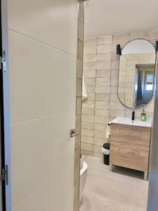 Ένα μπάνιο στο Luxury Suite Duquesa +9 φωτογραφίες