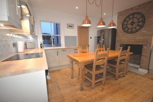 Kuchyň nebo kuchyňský kout v ubytování Delightful Cottage in Sandwich - One Bedroom