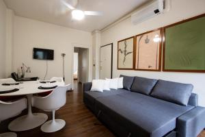 Μια τηλεόραση ή/και κέντρο ψυχαγωγίας στο Boutique apartment in Centro città - WIFI