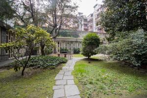 Κήπος έξω από το Boutique apartment in Centro città - WIFI