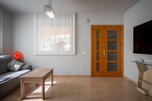 TV a/nebo společenská místnost v ubytování AT095 House with private pool