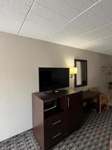 Kuchyň nebo kuchyňský kout v ubytování Fort York Motel