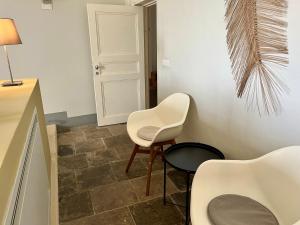 A seating area at Dimora di Dante