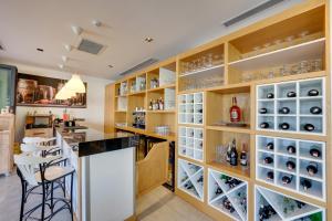 A cozinha ou cozinha compacta de Celeste Bella Luxury Hotel & Spa